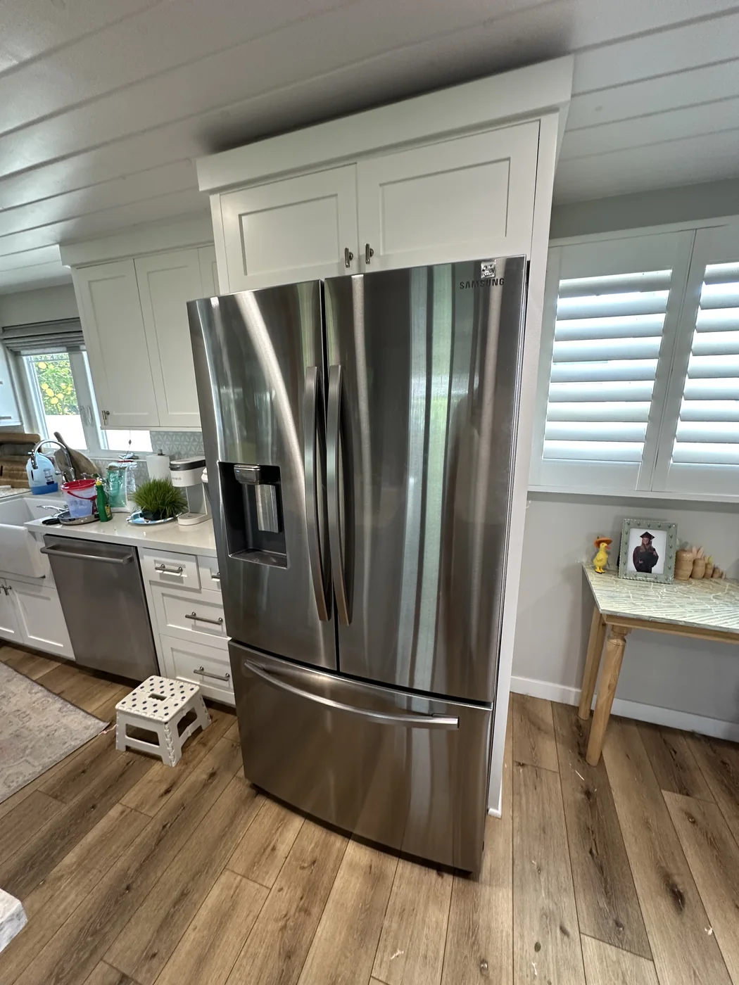 Samsung french door refrigerator in a kitchen